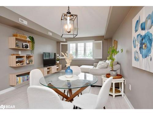 11-53 Ferndale Drive S, Barrie, ON - Indoor Photo Showing Dining Room