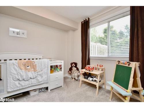 11-53 Ferndale Drive S, Barrie, ON - Indoor Photo Showing Bedroom