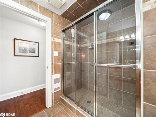 154 Brant Street E, Orillia, ON - Indoor Photo Showing Bathroom