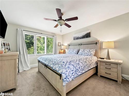 154 Brant Street E, Orillia, ON - Indoor Photo Showing Bedroom