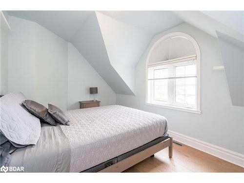 281 Puddicombe Road, Midland, ON - Indoor Photo Showing Bedroom