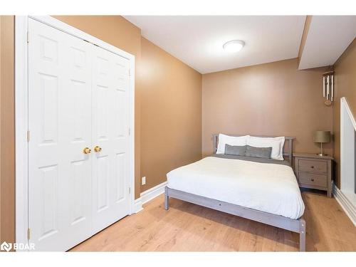 281 Puddicombe Road, Midland, ON - Indoor Photo Showing Bedroom