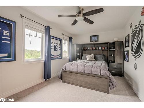 41 Landscape Drive, Oro-Medonte, ON - Indoor Photo Showing Bedroom