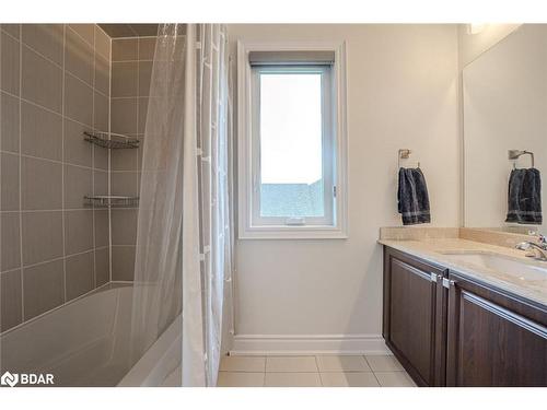 41 Landscape Drive, Oro-Medonte, ON - Indoor Photo Showing Bathroom