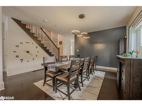 41 Landscape Drive, Oro-Medonte, ON - Indoor Photo Showing Dining Room