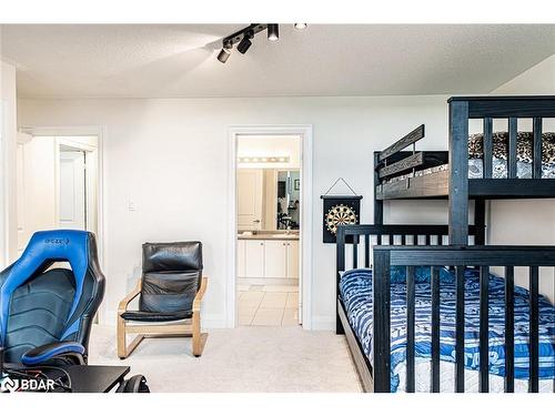 37 Muirfield Drive Drive, Barrie, ON - Indoor Photo Showing Bedroom