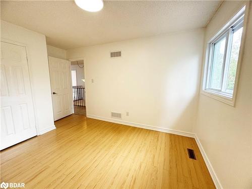 6 Carruthers Crescent, Barrie, ON - Indoor Photo Showing Other Room