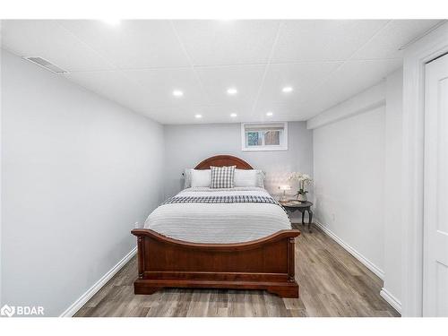 56 South Street, Orillia, ON - Indoor Photo Showing Bedroom