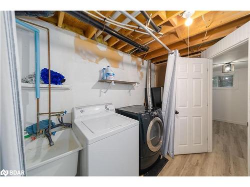 405 Leacock Drive, Barrie, ON - Indoor Photo Showing Laundry Room