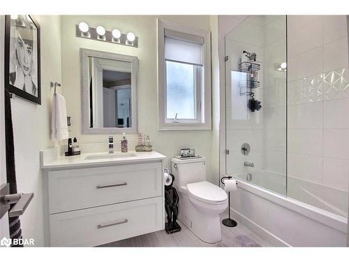 76 Old Mosley Street, Wasaga Beach, ON - Indoor Photo Showing Bathroom