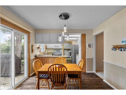 39 Grandview Crescent, Oro-Medonte, ON - Indoor Photo Showing Dining Room