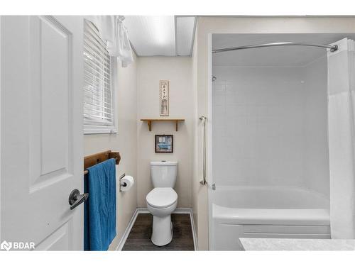 39 Grandview Crescent, Oro-Medonte, ON - Indoor Photo Showing Bathroom