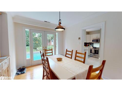 16 Westminster Avenue, Guelph, ON - Indoor Photo Showing Dining Room