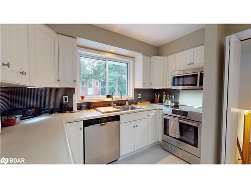 16 Westminster Avenue, Guelph, ON - Indoor Photo Showing Kitchen With Double Sink