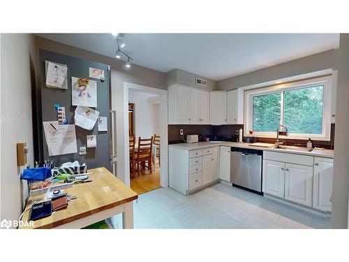 16 Westminster Avenue, Guelph, ON - Indoor Photo Showing Kitchen With Double Sink