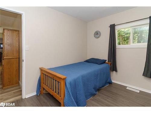 284 Britannia Road, Huntsville, ON - Indoor Photo Showing Bedroom