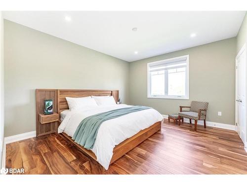 38 Magazine Street, Penetanguishene, ON - Indoor Photo Showing Bedroom