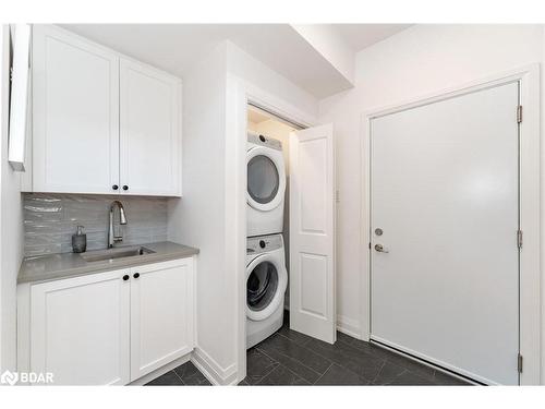 38 Magazine Street, Penetanguishene, ON - Indoor Photo Showing Laundry Room