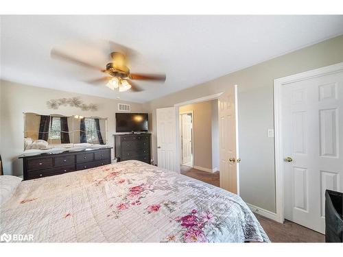 45 Country Lane, Barrie, ON - Indoor Photo Showing Bedroom