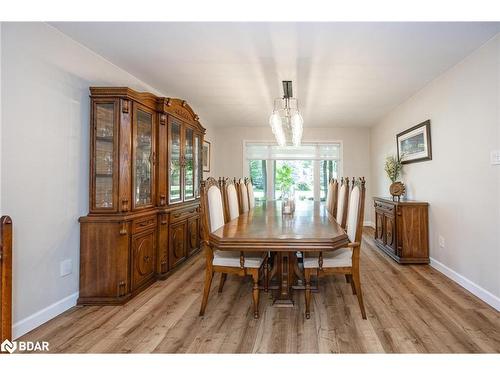 5 Nicholson Crescent, Minesing, ON - Indoor Photo Showing Dining Room