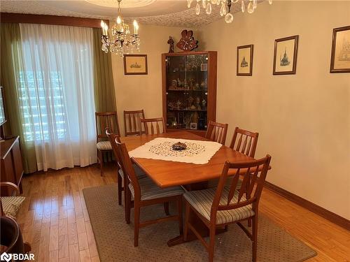 268 Crawford Street, Barrie, ON - Indoor Photo Showing Dining Room