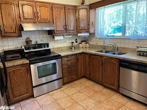 268 Crawford Street, Barrie, ON - Indoor Photo Showing Kitchen With Double Sink