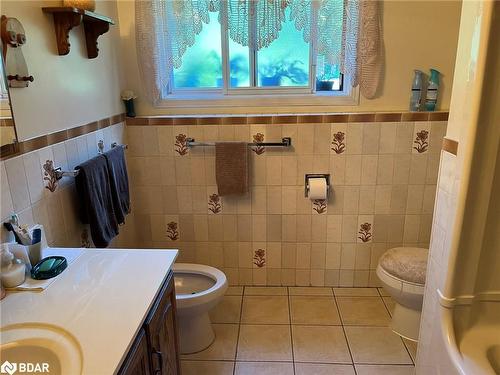 268 Crawford Street, Barrie, ON - Indoor Photo Showing Bathroom