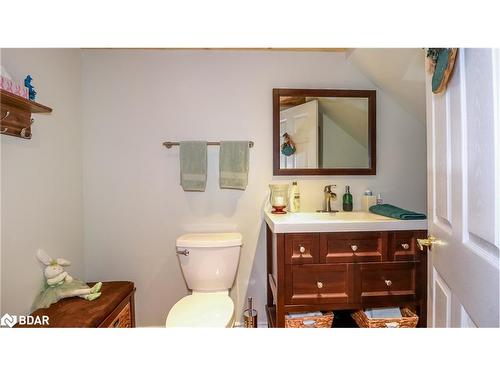 156 Columbia Road, Barrie, ON - Indoor Photo Showing Bathroom