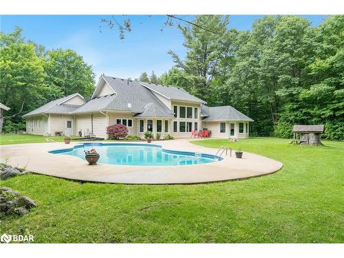 639 Concession 16 Road E, Tiny, ON - Outdoor With In Ground Pool With Backyard