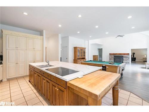 639 Concession 16 Road E, Tiny, ON - Indoor Photo Showing Kitchen