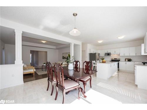 79 Plewes Drive, Collingwood, ON - Indoor Photo Showing Dining Room