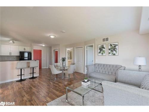 1416-8 Dayspring Circle, Brampton, ON - Indoor Photo Showing Living Room