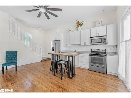 105 Toronto Street, Barrie, ON - Indoor Photo Showing Kitchen