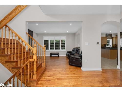 70 Cumming Drive, Barrie, ON - Indoor Photo Showing Other Room