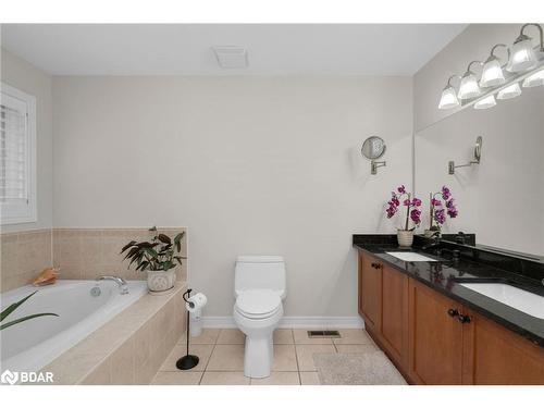 70 Cumming Drive, Barrie, ON - Indoor Photo Showing Bathroom