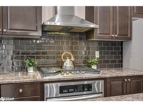 58 Hardgate Crescent, Brampton, ON - Indoor Photo Showing Kitchen