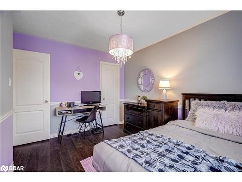 58 Hardgate Crescent, Brampton, ON - Indoor Photo Showing Bedroom