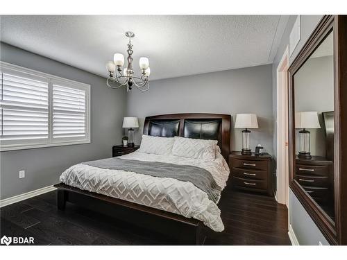 58 Hardgate Crescent, Brampton, ON - Indoor Photo Showing Bedroom