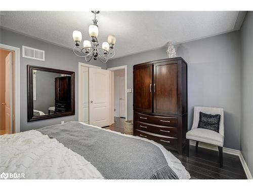 58 Hardgate Crescent, Brampton, ON - Indoor Photo Showing Bedroom