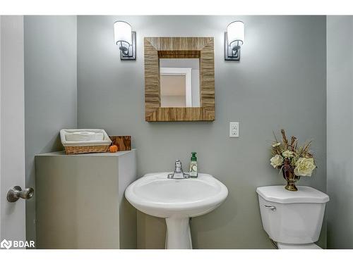 58 Hardgate Crescent, Brampton, ON - Indoor Photo Showing Bathroom