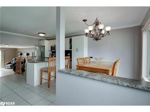 58 Downing Crescent, Barrie, ON - Indoor Photo Showing Dining Room