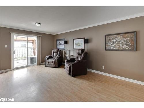 58 Downing Crescent, Barrie, ON - Indoor