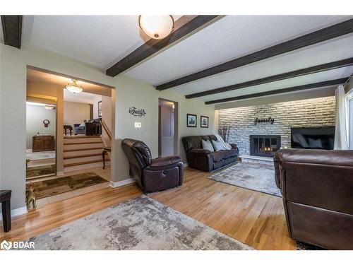 31 Glenridge Road, Barrie, ON - Indoor Photo Showing Living Room With Fireplace