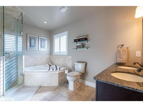 29 Stapleton Place, Barrie, ON - Indoor Photo Showing Bathroom