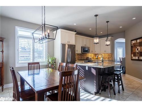 29 Stapleton Place, Barrie, ON - Indoor Photo Showing Dining Room