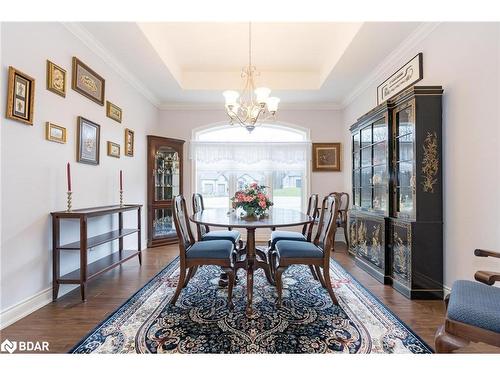 28 Timber Wolf Trail, Minesing, ON - Indoor Photo Showing Dining Room