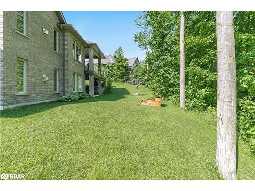 28 Timber Wolf Trail, Minesing, ON - Outdoor