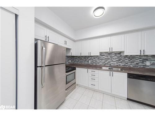 410-5 Greenwich Street, Barrie, ON - Indoor Photo Showing Kitchen With Double Sink