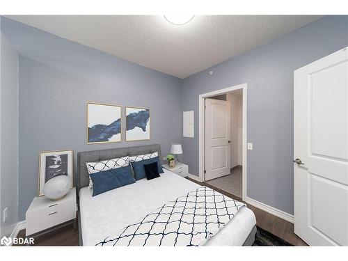 410-5 Greenwich Street, Barrie, ON - Indoor Photo Showing Bedroom