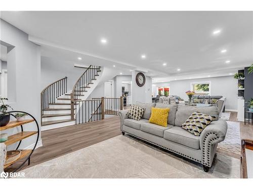 221 Lisa Marie Drive, Orangeville, ON - Indoor Photo Showing Living Room